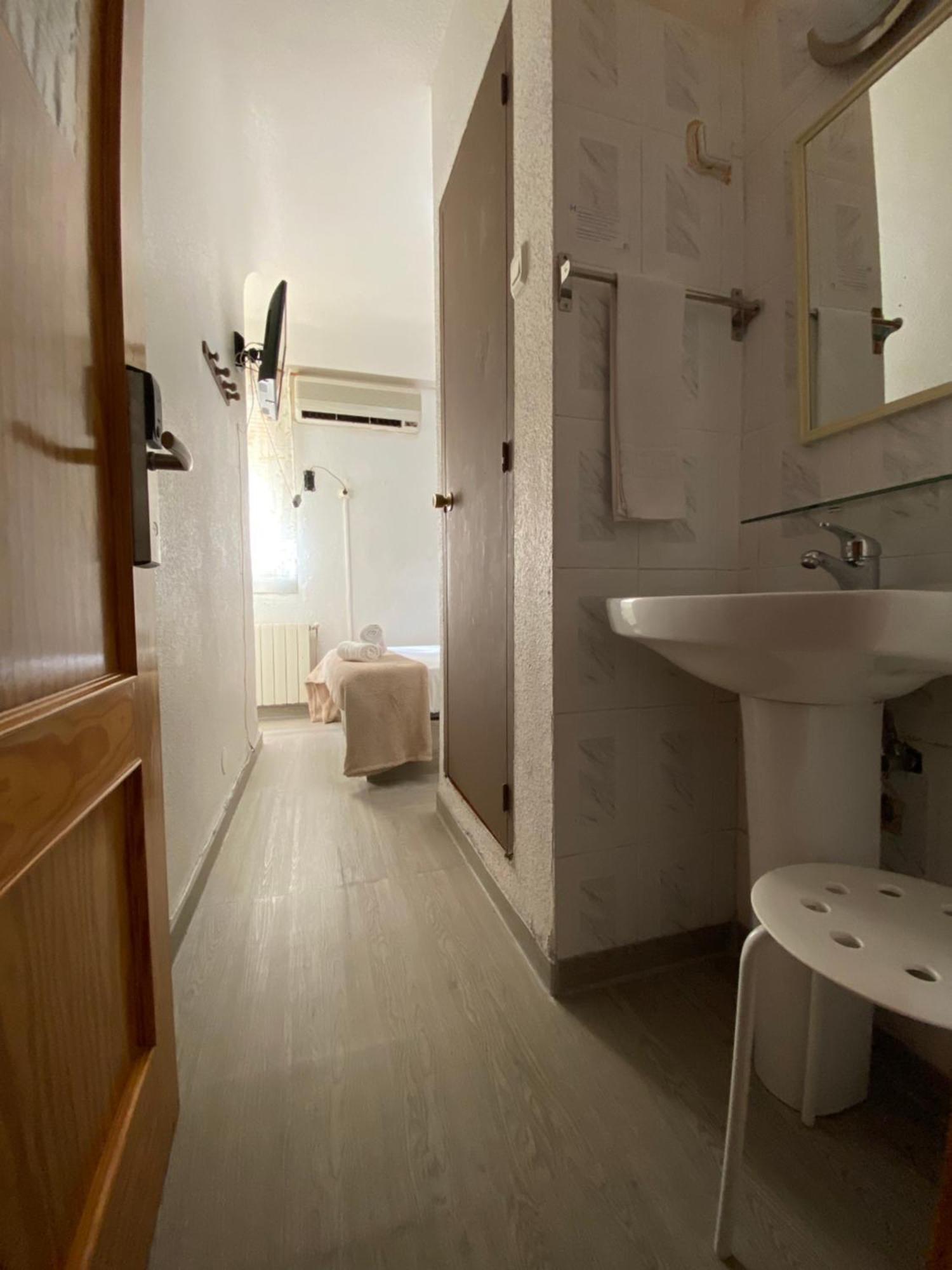 Latic Rooms Аликанте Екстериор снимка