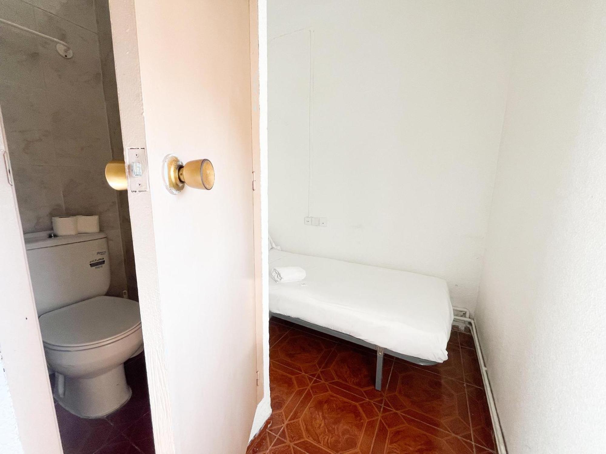 Latic Rooms Аликанте Екстериор снимка