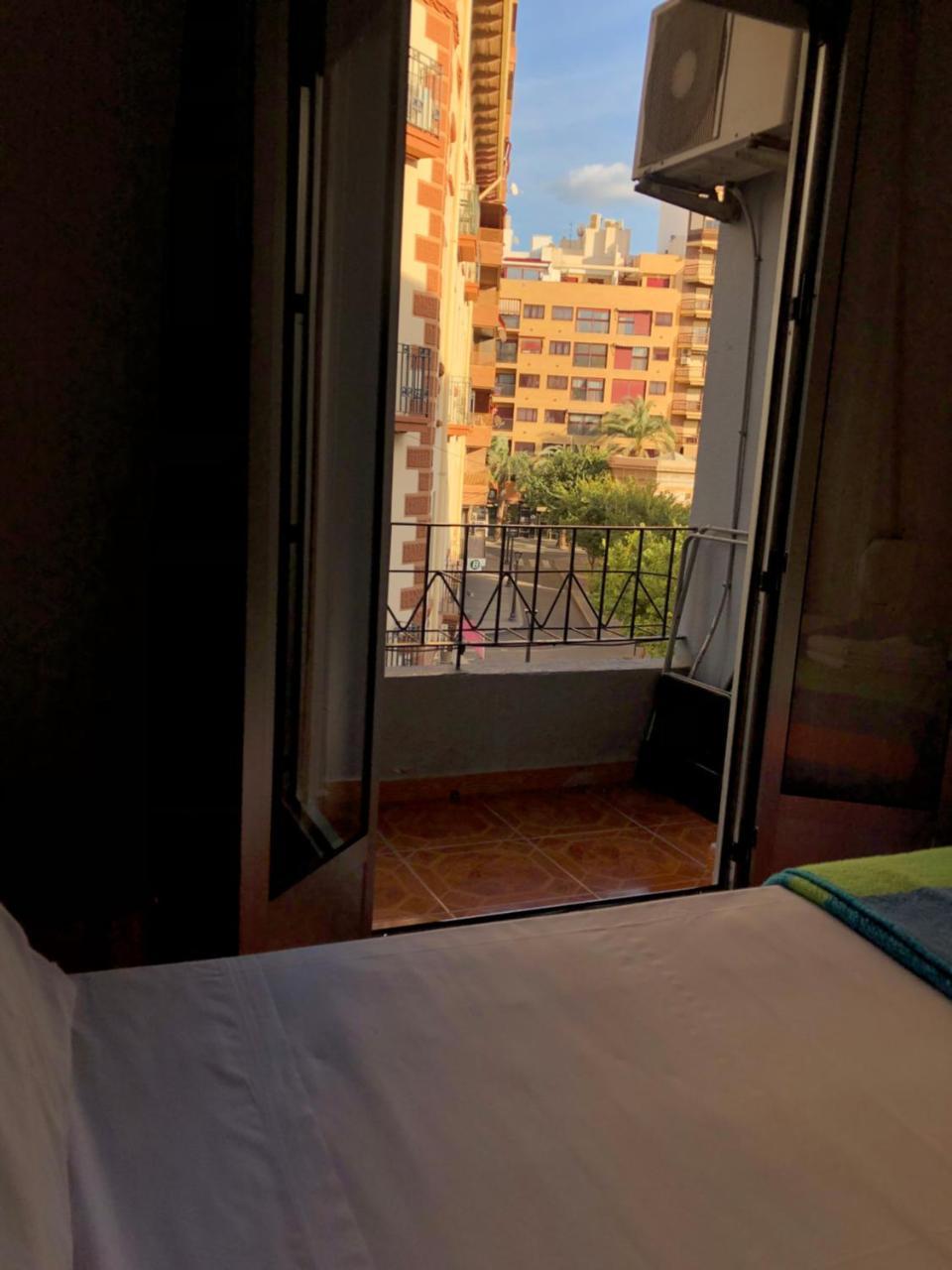 Latic Rooms Аликанте Екстериор снимка